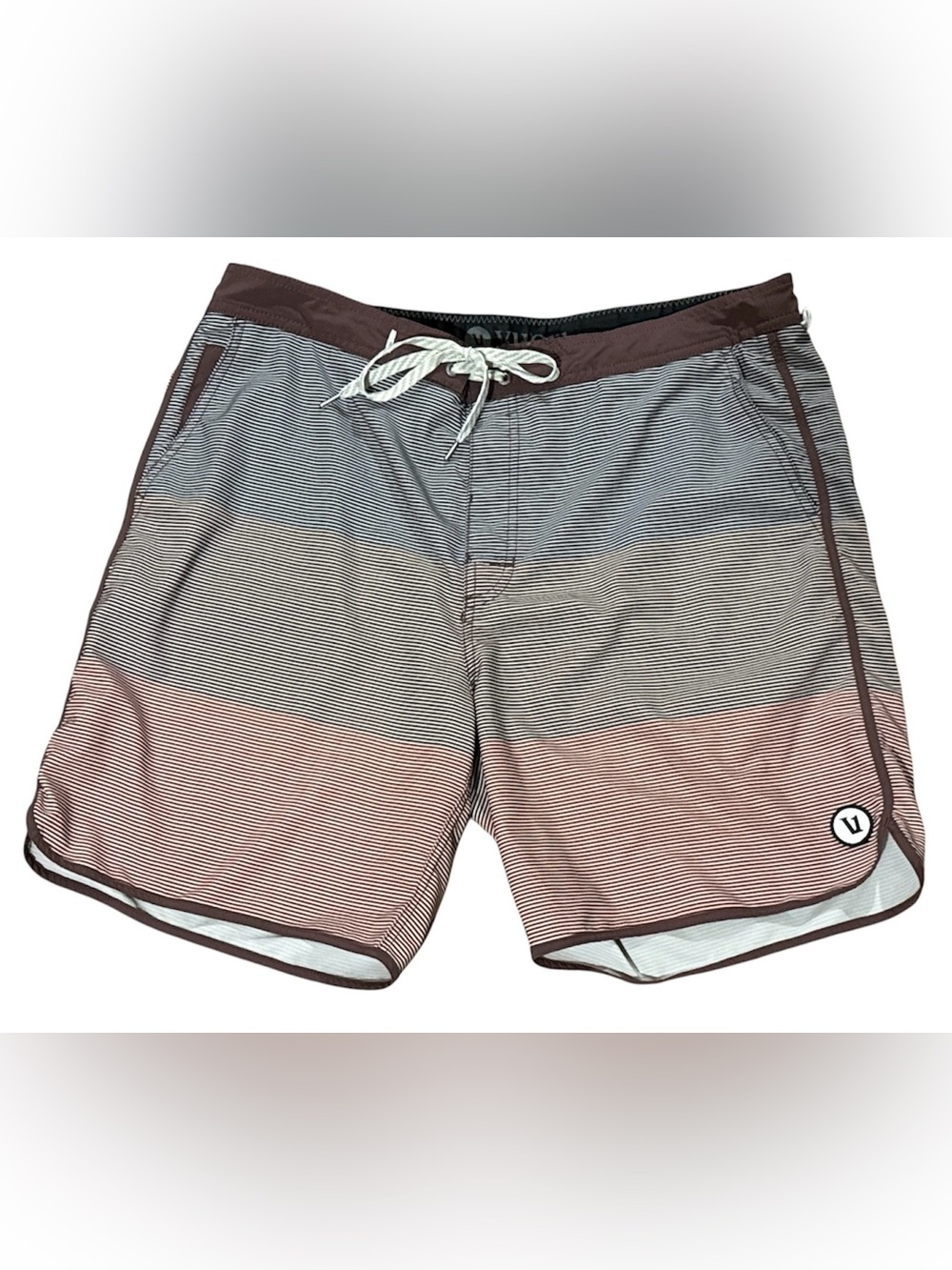 Vuori Men's Cruise Boardshorts Clove Wave Stripe Swim Trunks V314 Size: 36